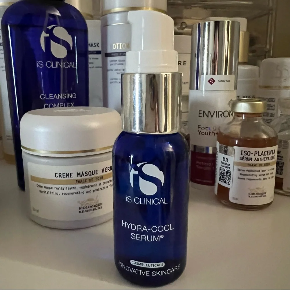 iS Clinical Hydra-Cool Serum | Full Size